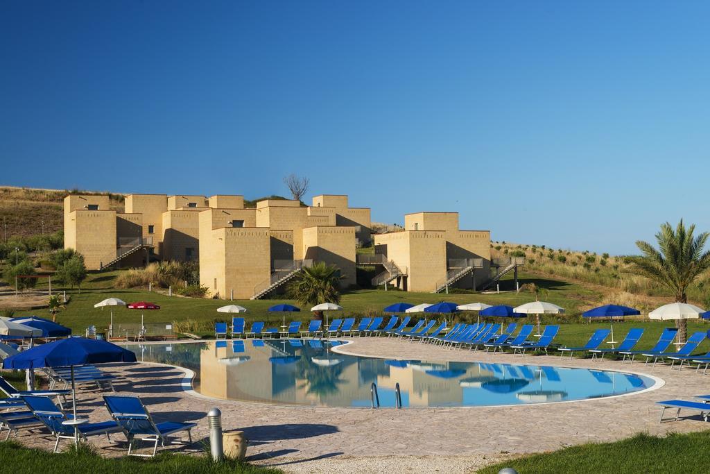 Menfi Beach Resort Екстериор снимка